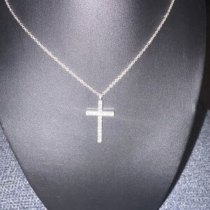 Elegant Silver Cross Pendant Necklace
